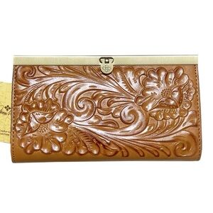 Patricia Nash Tooled Florence Colored Leather Cauchy Wallet NWOT MSRP: $119.00